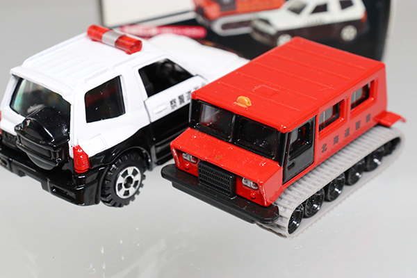 ミニカーショップ ケンボックス トミカ 特注 その他 北海道 僕の街のパトロールカー 大原鉄工スノータイガー 三菱 パジェロ 箱小ダメージ セール品につき現状渡しminicar Shop Kenbox Tomica