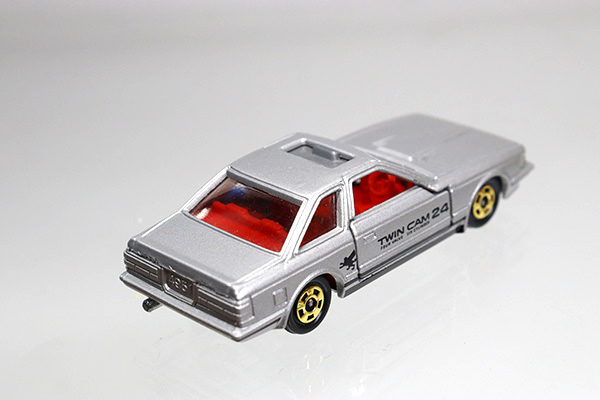 ミニカーショップ ケンボックス トミカ 黒箱☆5☆トヨタソアラ