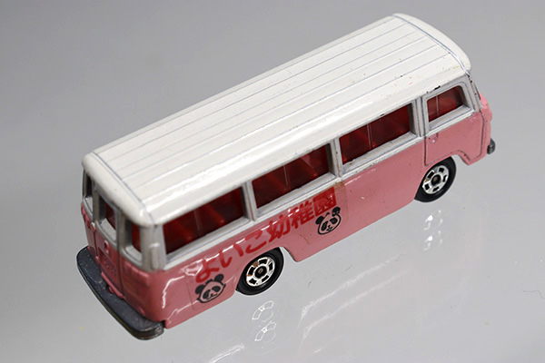 ミニカーショップ ケンボックス トミカ 黒箱☆60☆三菱ローザ
