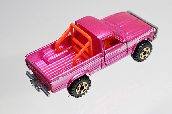 トミカ 日本製 黒箱 61 トヨタ ハイラックス 4WD 東急ハンズ特注 ミニカーショップ ケンボックス トミカ 黒箱☆61☆トヨタ