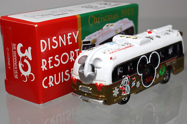 ミニカーショップ ケンボックス ディズニートミカ ディズニーリゾートクルーザー 13クリスマス仕様minicar Shop Kenbox Tomica