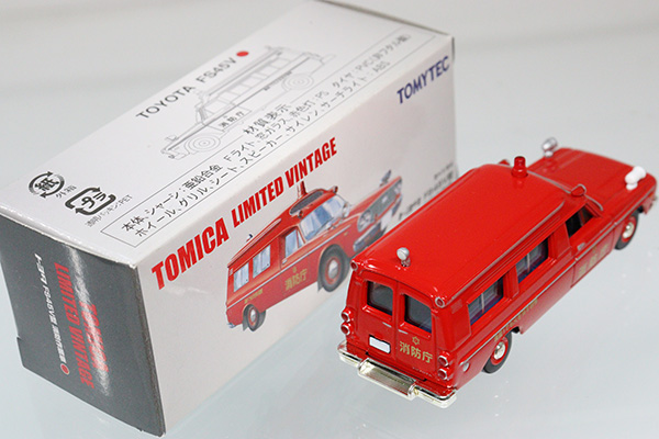 Amazon ゲーム・おもちゃ・グッズ TOMYTEC トミカ トヨタ FS45V型 消防