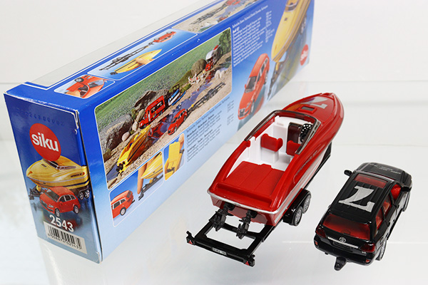 車載車　ミニカー Amazon | MINI GT 1/64 Isuzu Nシリーズ (ELF) 車両積載車 LBWK
