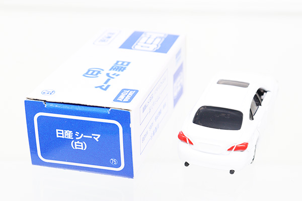 トミカ シーマ ミニカーショップ ケンボックス トミカ 赤箱(日本製)☆104☆日産