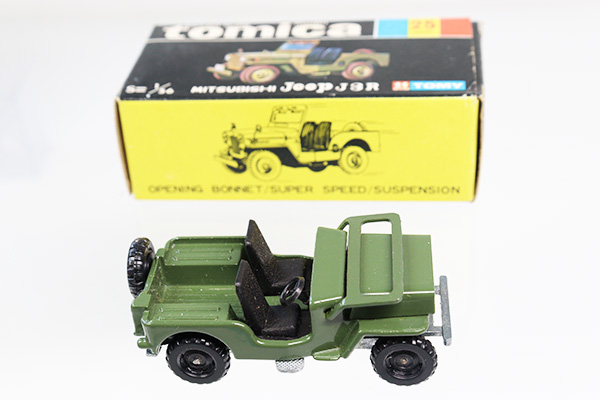 三菱ジープ　ミニカー黒箱 希少】トミカ ミニカー 黒箱 1974当時物 新品同様 三菱ジープ