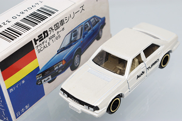 トミカ　青箱　No.F32 アウディ 5000 ターボ　日本製 Amazon | トミカ アウディ 5000 ターボ F32 日本製 絶版 青箱