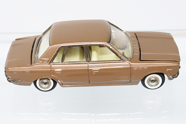 ダイヤペット日産ローレル赤十字車 ダイヤペット日産ローレル赤十字車 - メルカリ