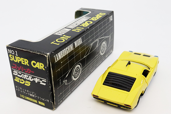 定期入れの ミニカーショップ サクラペット☆1 ケンボックス ミニカー
