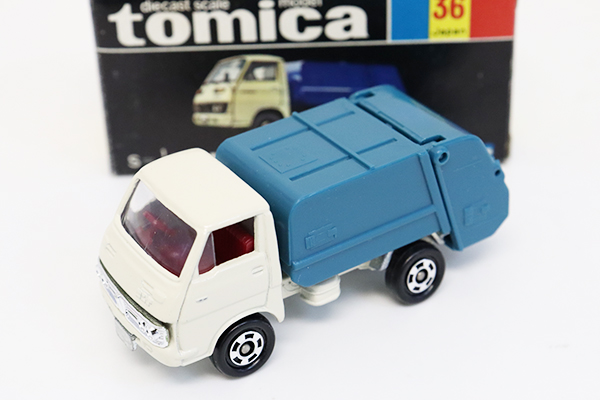 ミニカーショップ ケンボックス トミカ 黒箱☆36☆いすゞエルフ 清掃車