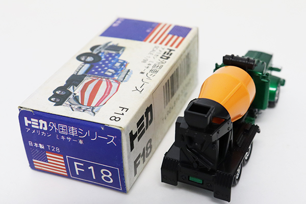 トミカ　青箱