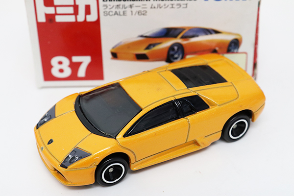 トミカ　赤箱