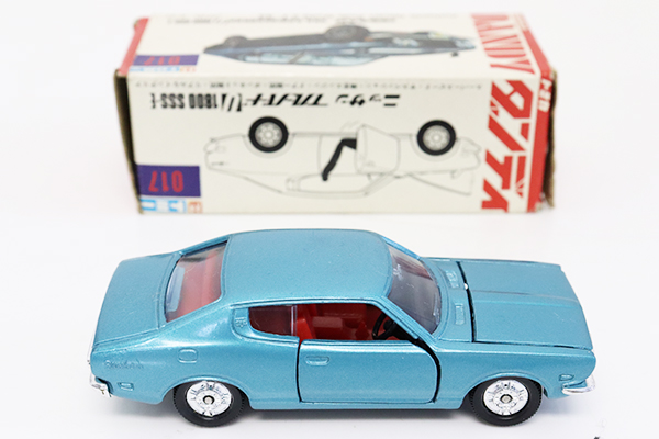 トミカダンディ ニッサン ブルーバードU 1800 SSS-E トミカ 日本製 黒箱 62 日産 ブルーバードU 1800 SSS-E 青 1E
