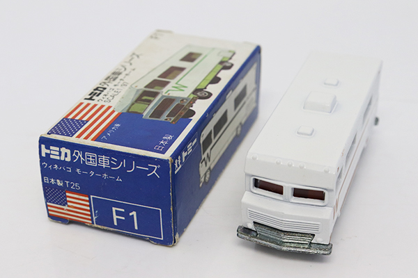 トミカ　青箱