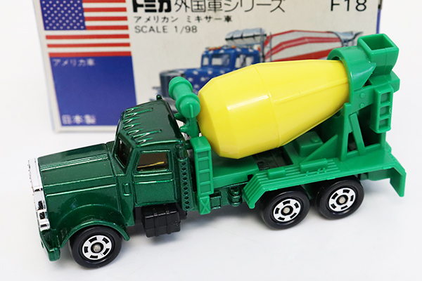 トミカ　青箱