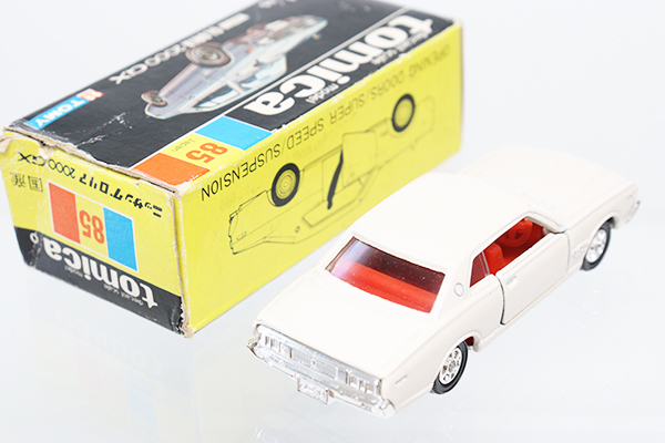 ミニカーショップ ケンボックス トミカ 黒箱☆85☆日産グロリア2000GX