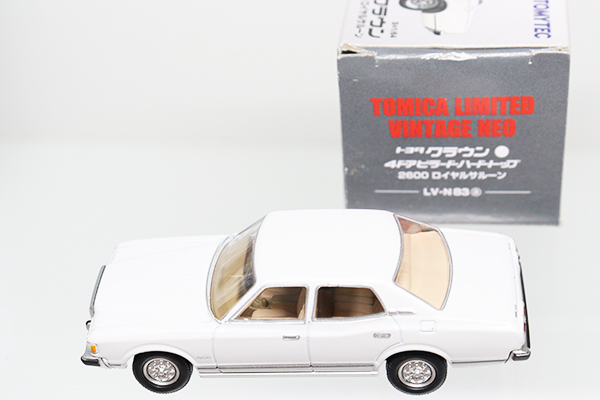 ★商談中★　　　2971 トミカ トヨタクラウン2600ロイヤルサルーン1/65 ミニカーショップ ケンボックス トミカ 黒箱☆32☆トヨタ