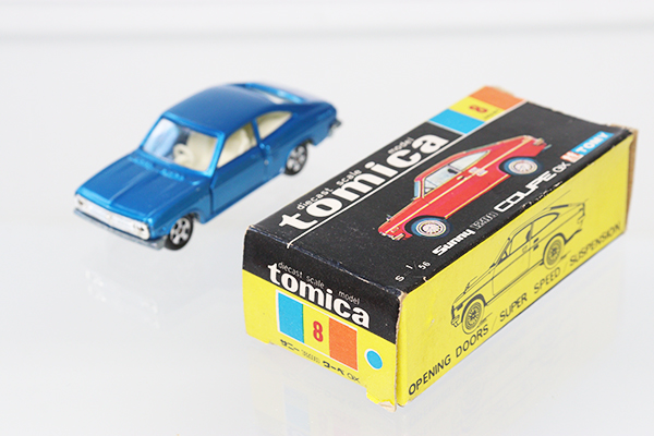 ミニカーショップ ケンボックス トミカ 黒箱☆8☆サニー1200