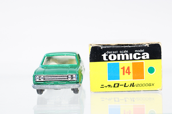 トミカ　黒箱