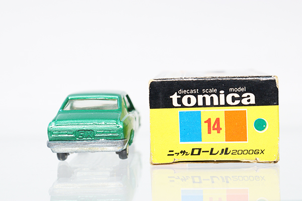 トミカ　黒箱