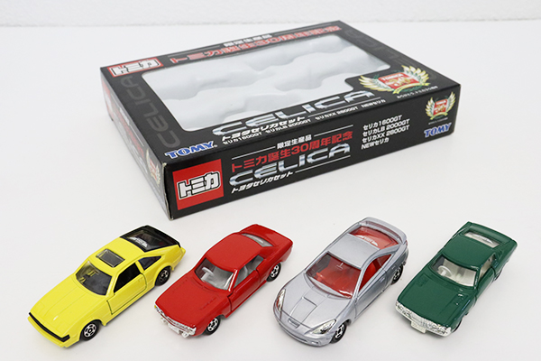 ミニカーショップ ケンボックス トミカギフトセットトミカ誕生30
