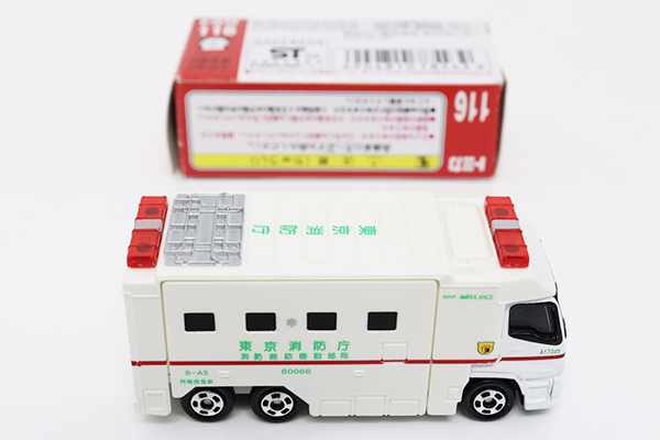 トミカ　赤箱