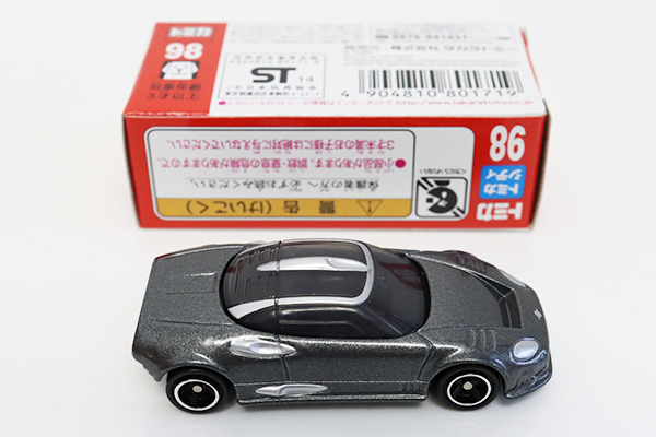 トミカ　赤箱