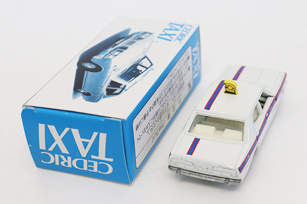 トミカ 日産 セドリック 2800SGL タクシー 日本製 アイアイアド 特注 トミカ 日産 セドリック 2800SGL タクシー 日本製 アイアイアド