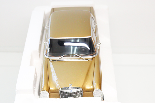 メルセデス・ベンツ ミニカー 2台セット タイムセール❗️ トミカショップオリジナル メルセデス ベンツSLS AMG : ミニカー