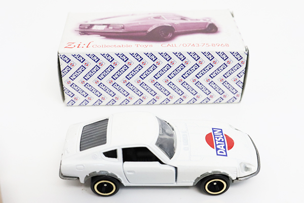 ミニカーショップ ケンボックス トミカ特注（日本製）日産フェアレディ 