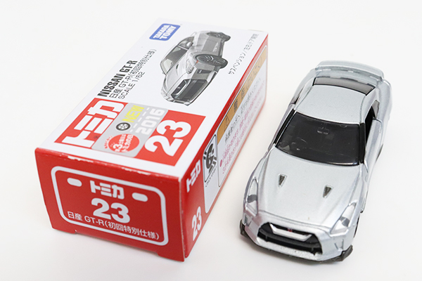 ミニカーショップ ケンボックス トミカ 赤箱☆23☆日産GT-R (銀