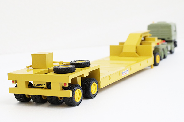 コンラッド　MAN トラック 　ゴールドホッファー　トレーラーセット　1/50 コンラッドMAN トラック ゴールドホッファートレーラーセット1/50