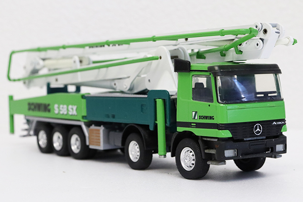 コンラッド SCHWING ポンプ車 1/50 ミニチュア おまけ付き コンラッド SCHWING ポンプ車 1/50 ミニチュア おまけ付き 1/50