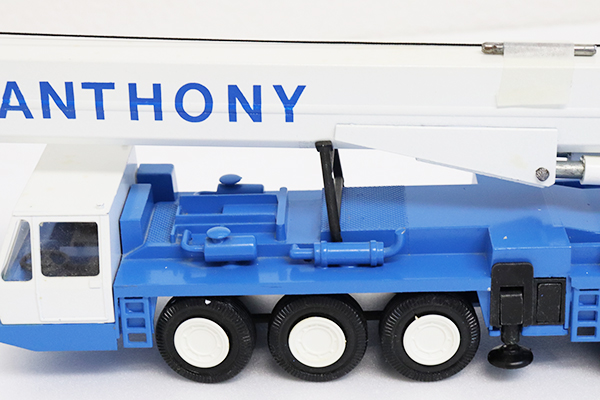 クレーンミニチュア ミニチュアクレーン]1/50パート2 タダノ、デマーグCC3800組立