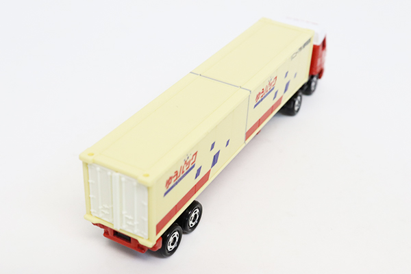 UNICEF トレーラー ミニカー Amazon.co.jp: unicef ユニセフ 物資供給トラック ミニカー 関係