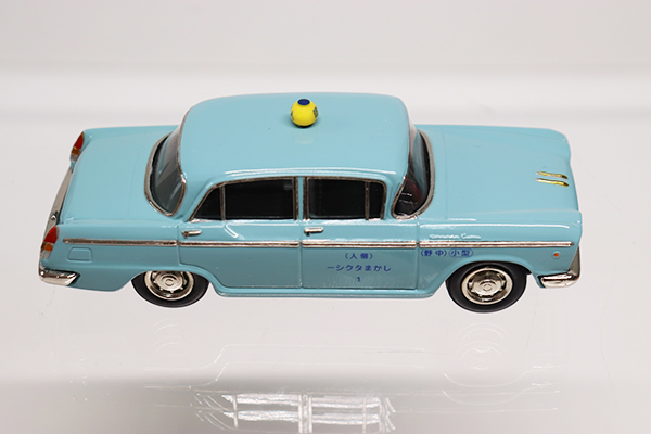 FINEMODELファインモデル　日産セドリック1964 日本赤十字社　1/43 FINEMODELファインモデル 日産セドリック1964 日本赤十字社 1/43