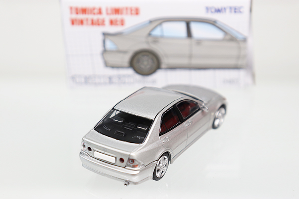 トミカ　TLV　ネオ