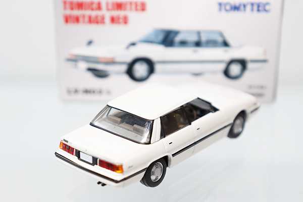 トミカ　TLV　ネオ