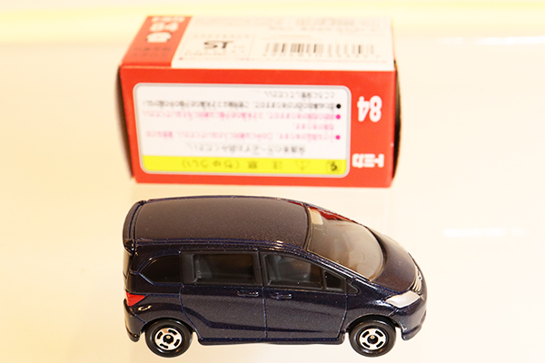 トミカ　赤箱