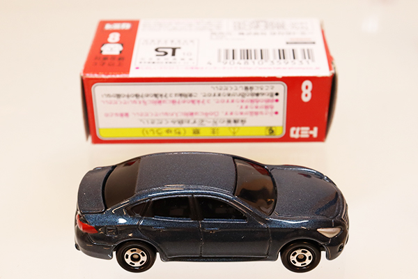ミニカーショップ ケンボックス トミカ 赤箱☆8☆日産フーガ