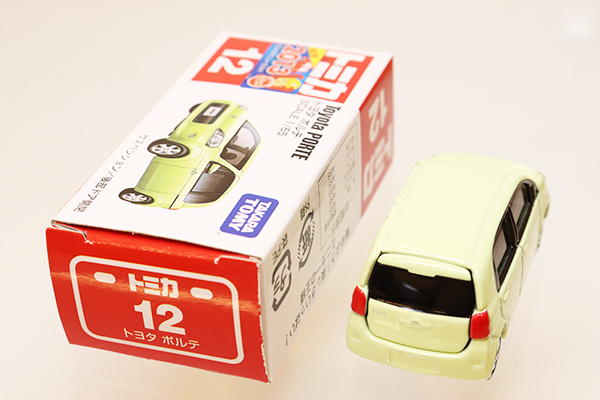 ミニカーショップ ケンボックス トミカ 赤箱☆12☆トヨタポルテ