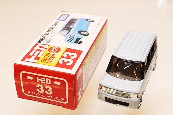 ミニカーショップ ケンボックス トミカ 赤箱☆33☆ダイハツ