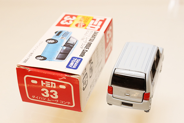 ミニカーショップ ケンボックス トミカ 赤箱☆33☆ダイハツ