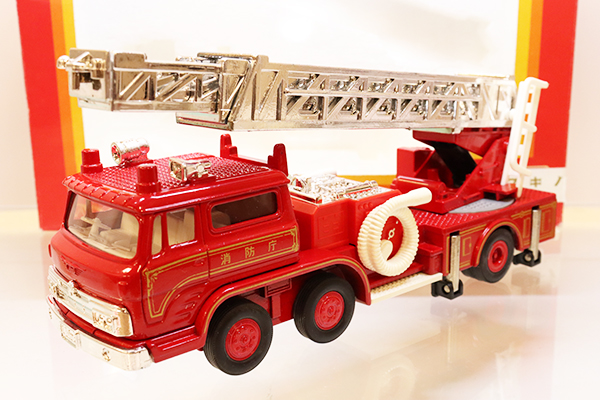 ミニカーショップ ケンボックス ダンディ☆DE-002☆日野ハシゴ消防車