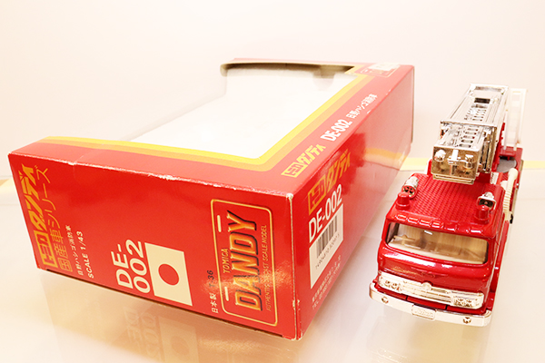 ミニカーショップ ケンボックス ダンディ☆DE-002☆日野ハシゴ消防車