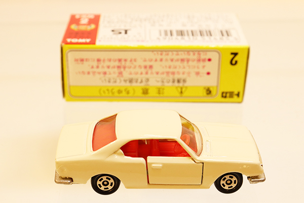 復刻トミカ