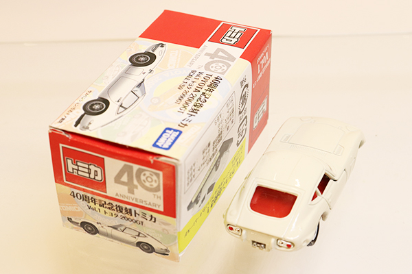 復刻トミカ