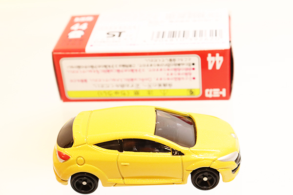 トミカ　赤箱
