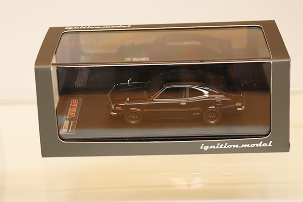 ignition model サバンナ ミニカー 黒 1/18