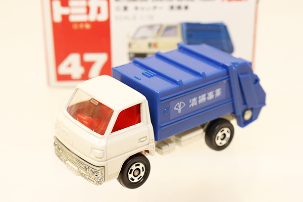 トミカ　赤箱(日本製)