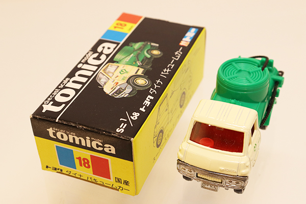 ミニカーショップ ケンボックス トミカ 黒箱☆18-4☆トヨタ